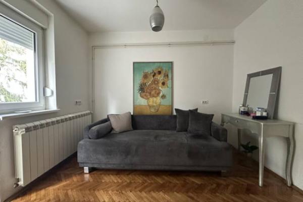 Slika 1 - Đorđa Radojlovića, Jednoiposoban stan na prodaju, 38m2, 185.000€