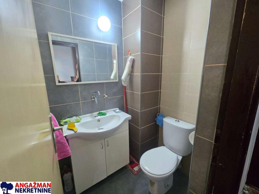 Slika 3 - Dositeja Obradovića , Trosoban stan na prodaju, 85m2, 129.000€