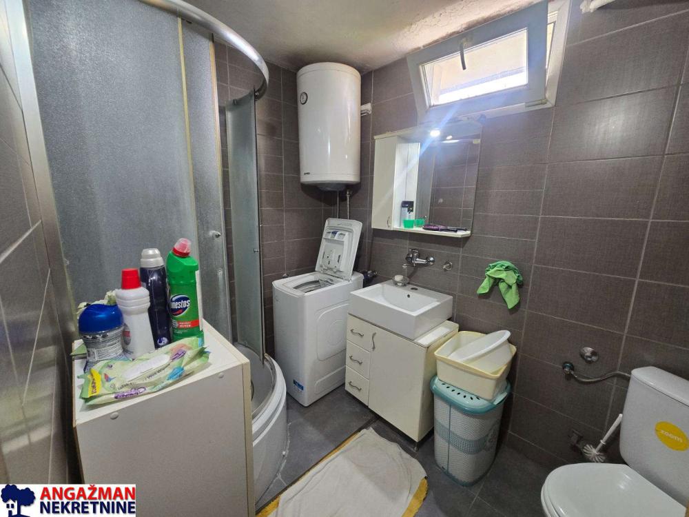 Slika 10 - Dositeja Obradovića , Trosoban stan na prodaju, 85m2, 129.000€