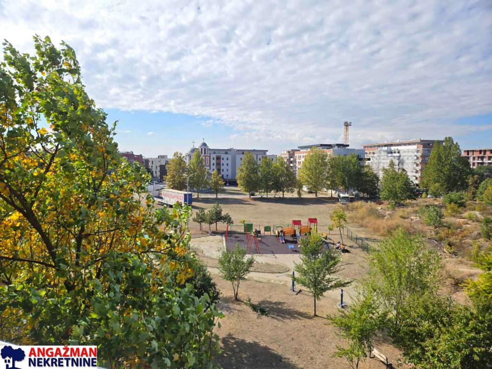Slika 11 - Dositeja Obradovića , Trosoban stan na prodaju, 85m2, 129.000€