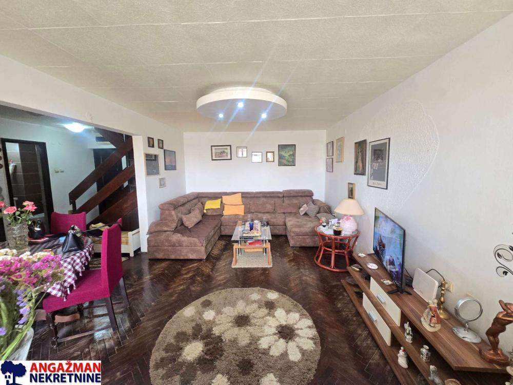 Glavna slika -Dositeja Obradovića , Trosoban stan na prodaju, 85m2, 129.000€