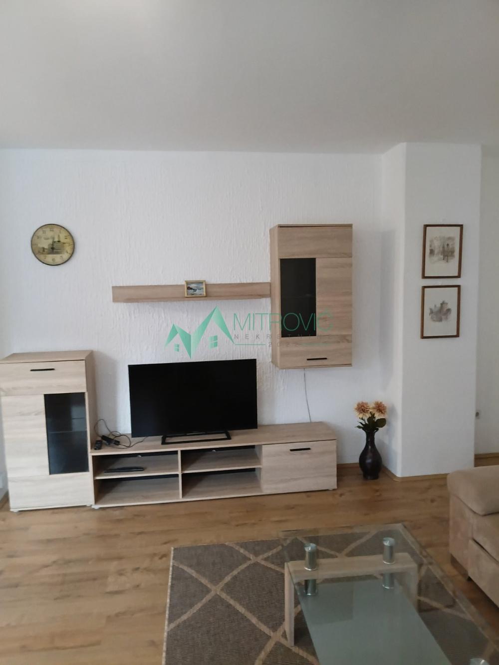 Slika 2 - Trosoban stan za izdavanje, 83m2, 750€
