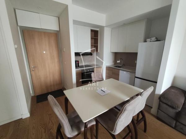 Slika 2 - Bulevar Vudroa Vilsona, Dvosoban stan za izdavanje, 58m2, 1.400€