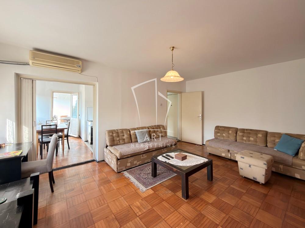 Slika 1 - Glasinačka, Dvosoban stan na prodaju, 71m2, 215.000€