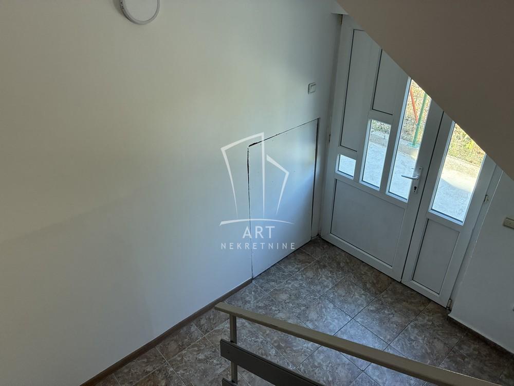 Slika 11 - Ljubiše Miodragovića,  Lokal za izdavanje, 153m2, 950€