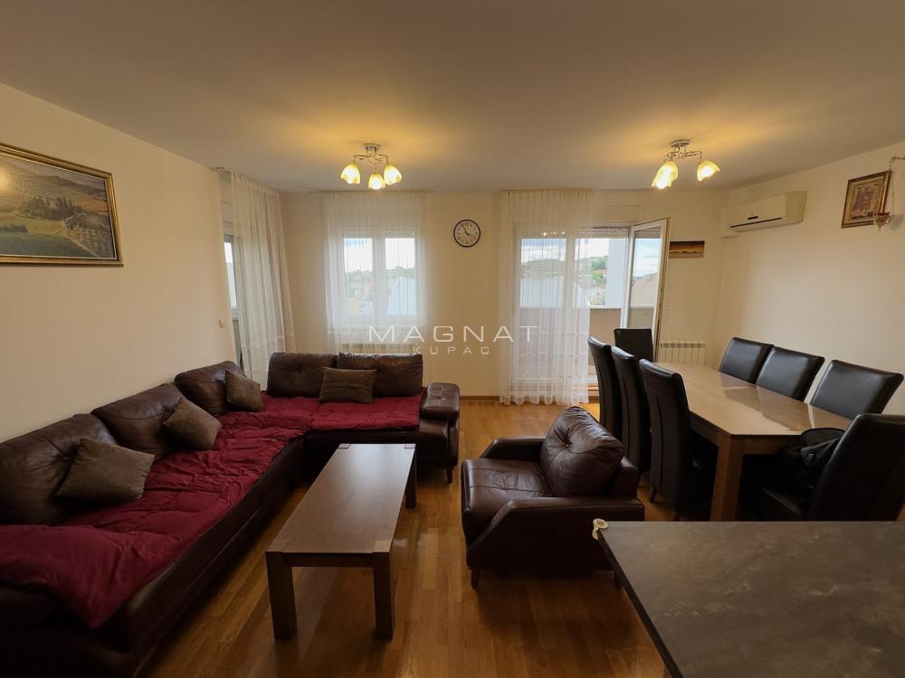 Slika 3 - Đevđelijska, Trosoban stan na prodaju, 110m2, 375.000€
