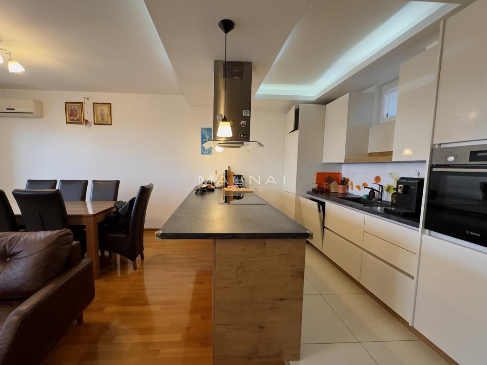 Slika 4 - Đevđelijska, Trosoban stan na prodaju, 110m2, 375.000€