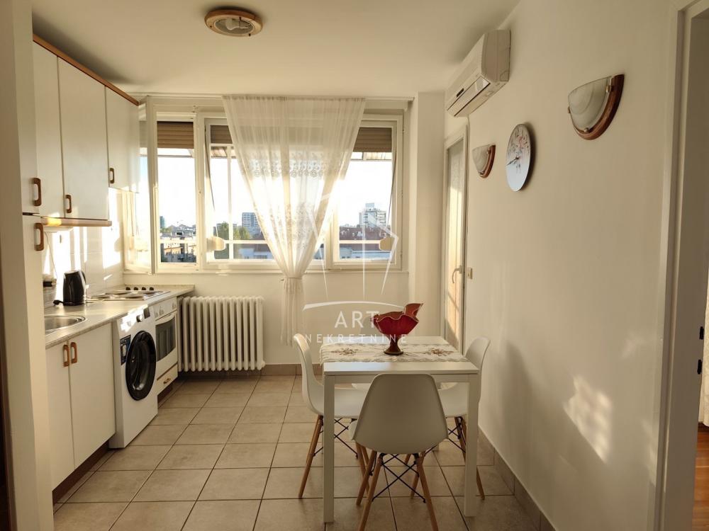 Slika 1 - Bulevar Zorana Đinđića, Dvosoban stan na prodaju, 51m2, 219.000€
