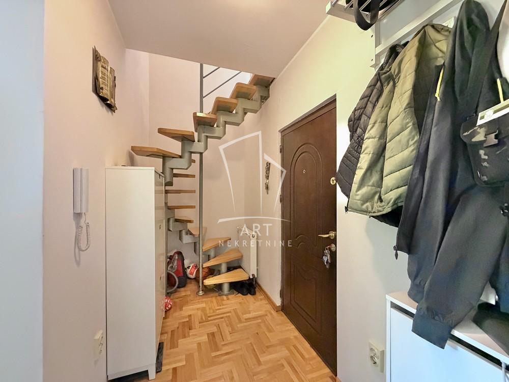 Slika 9 - Sretena Mladenovića Mike, Četvorosoban stan na prodaju, 61m2, 195.000€