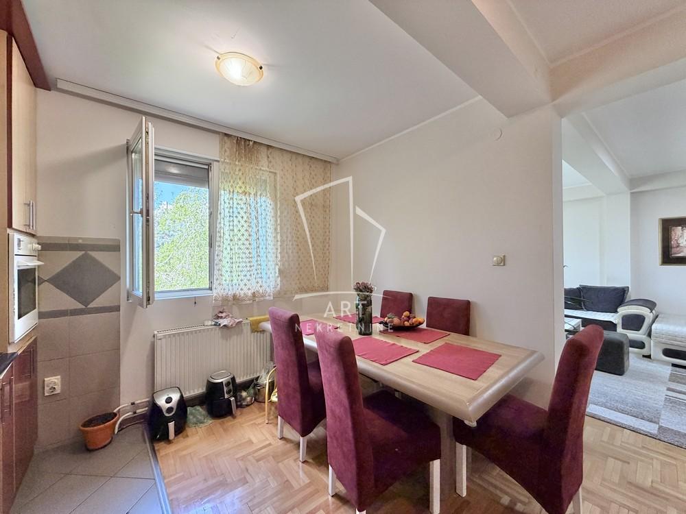 Slika 4 - Sretena Mladenovića Mike, Četvorosoban stan na prodaju, 61m2, 195.000€