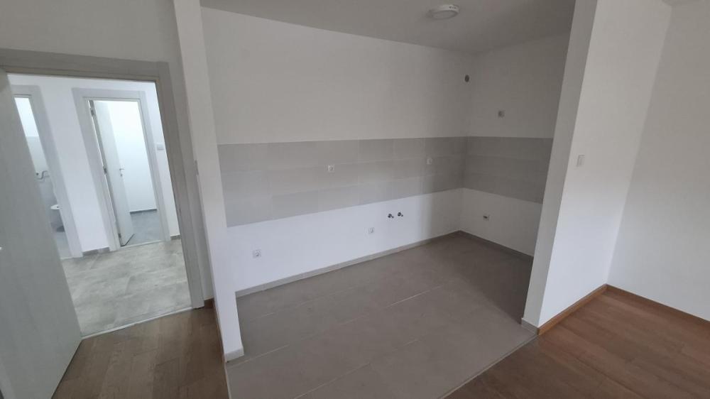 Slika 3 - Trosoban stan za izdavanje, 89m2, 700€