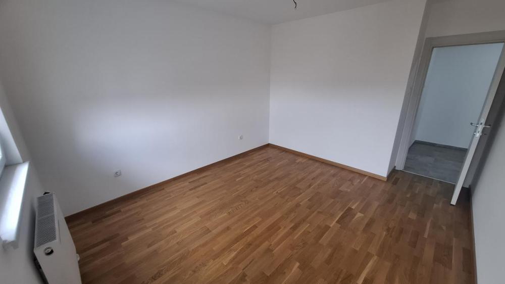 Slika 8 - Trosoban stan za izdavanje, 89m2, 700€