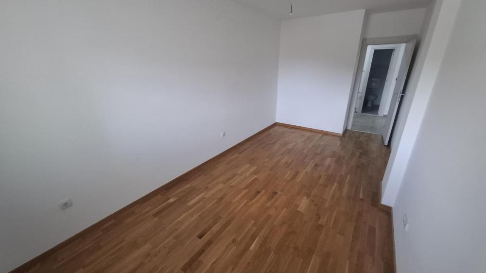 Slika 6 - Trosoban stan za izdavanje, 89m2, 700€