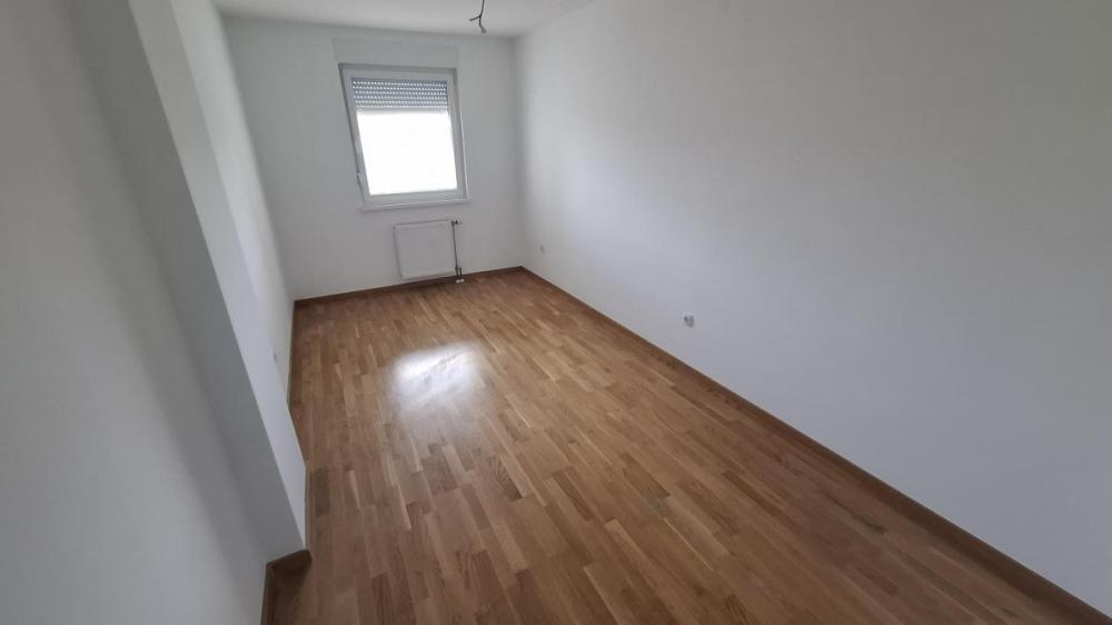 Slika 5 - Trosoban stan za izdavanje, 89m2, 700€