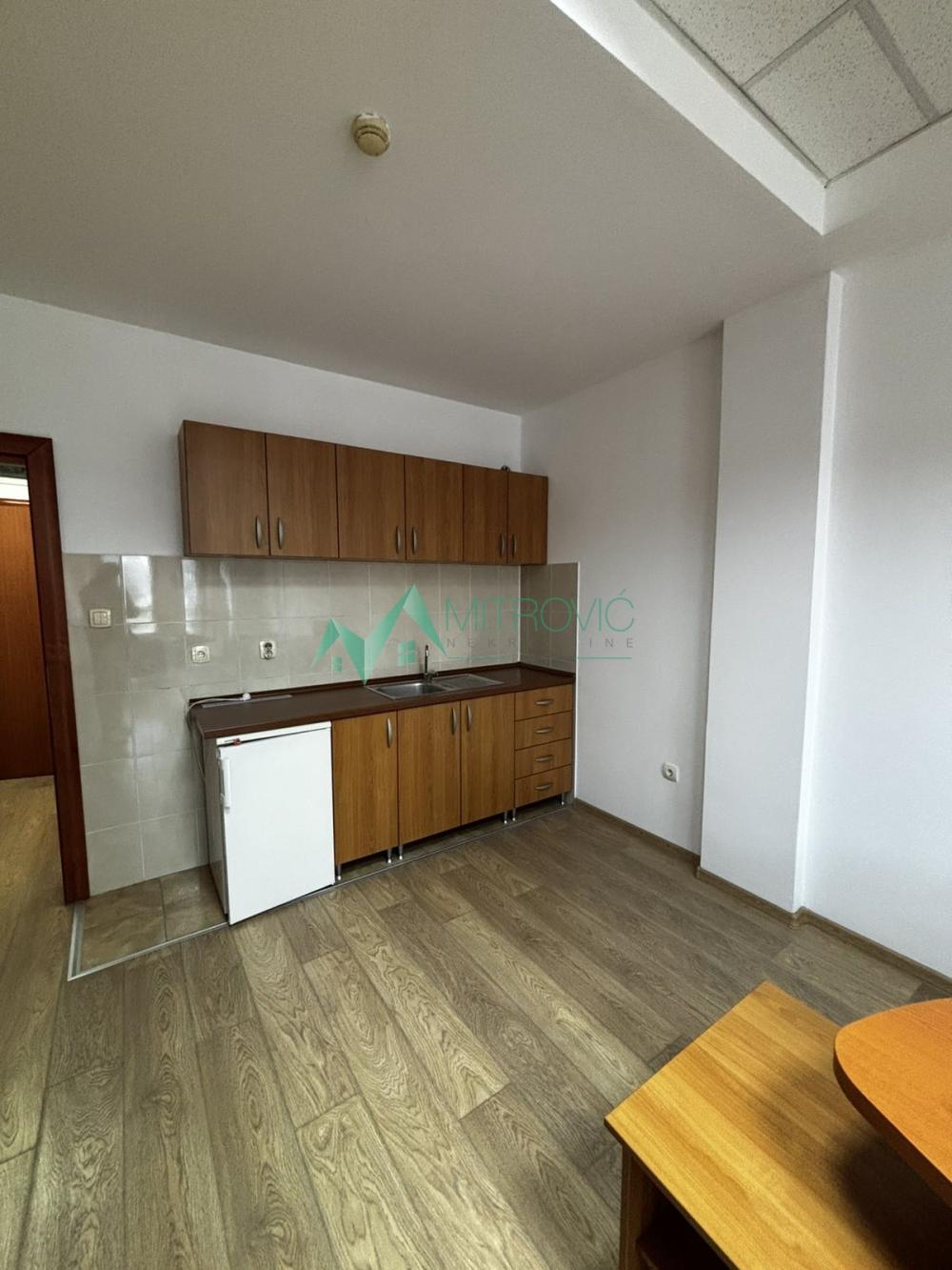 Slika 5 -  Lokal za izdavanje, 37m2, 300€