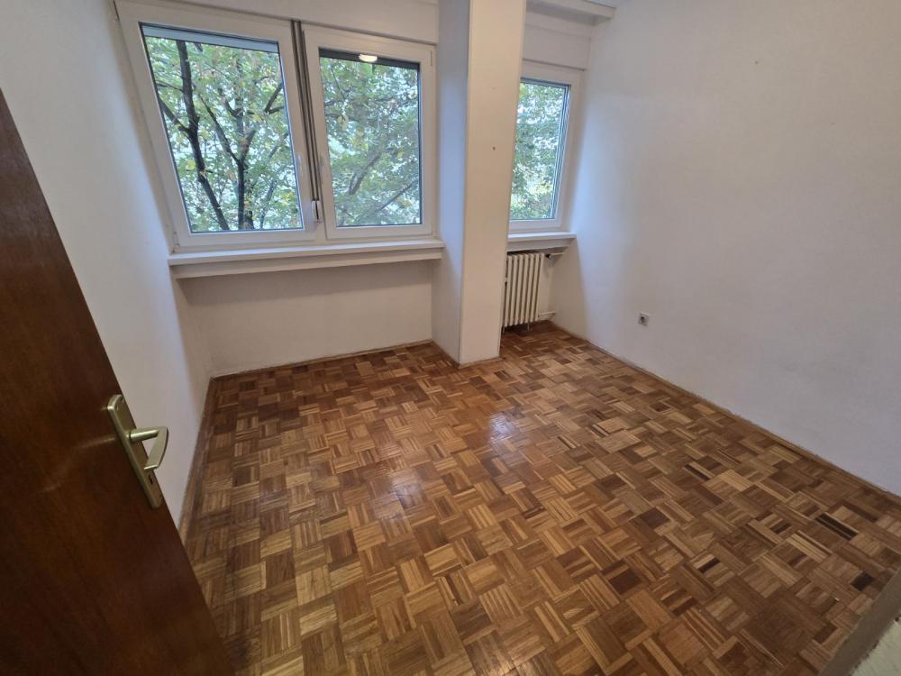 Slika 4 - Narodnih heroja, Četvorosoban stan na prodaju, 80m2, 308.000€
