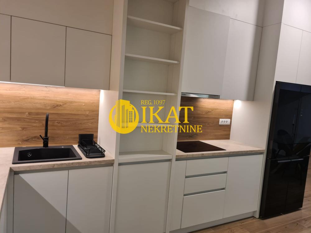Slika 10 - Miloja Đaka, Četvorosoban stan na prodaju, 360m2, 950.000€