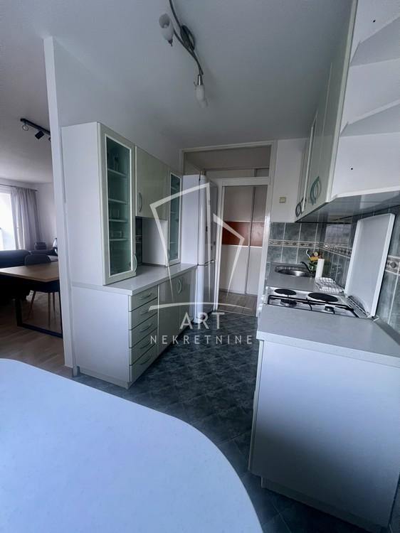 Slika 3 - Dr Ivana Ribara, Četvorosoban stan za izdavanje, 100m2, 1.000€