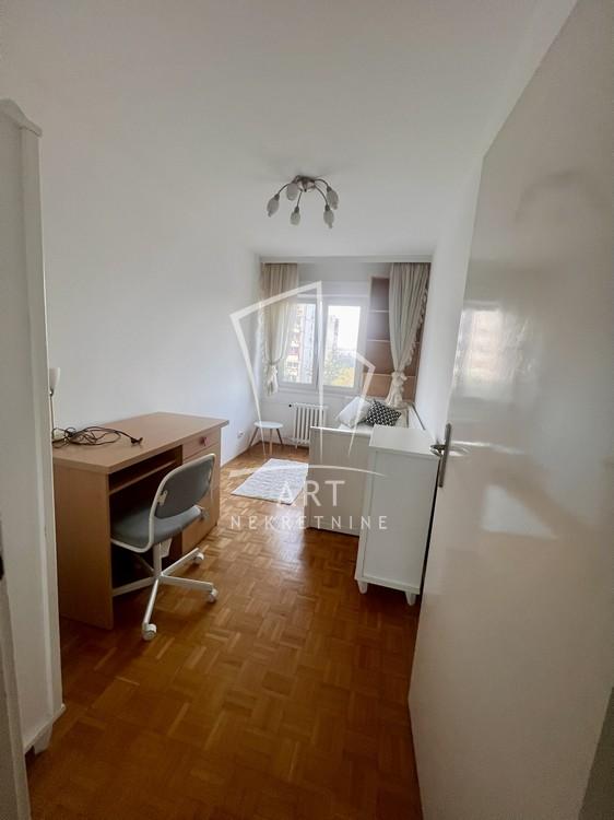 Slika 8 - Dr Ivana Ribara, Četvorosoban stan za izdavanje, 100m2, 1.000€