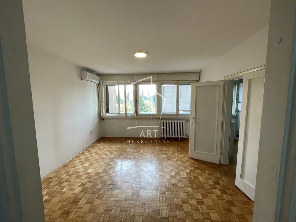 Glavna slika -Petrarkina, Jednosoban stan za izdavanje, 40m2, 500€
