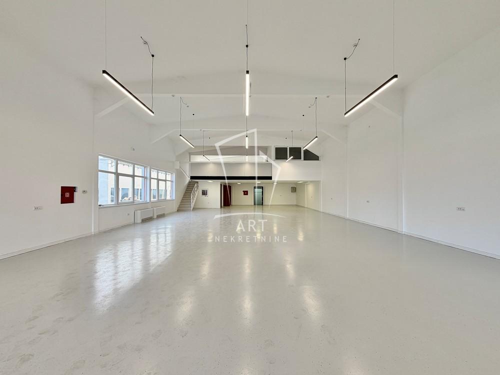 Slika 4 - Zrenjaninski put,  Lokal za izdavanje, 330m2, 3.300€