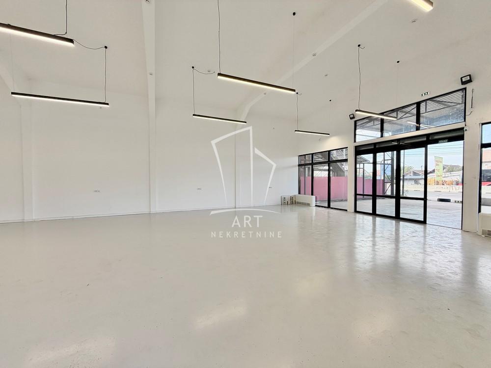 Slika 3 - Zrenjaninski put,  Lokal za izdavanje, 330m2, 3.300€