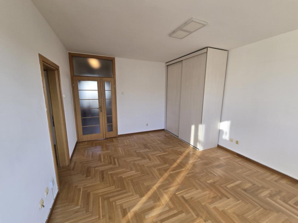 Slika 1 - Bulevar Arsenija Čarnojevića, Dvosoban stan za izdavanje, 42m2, 600€