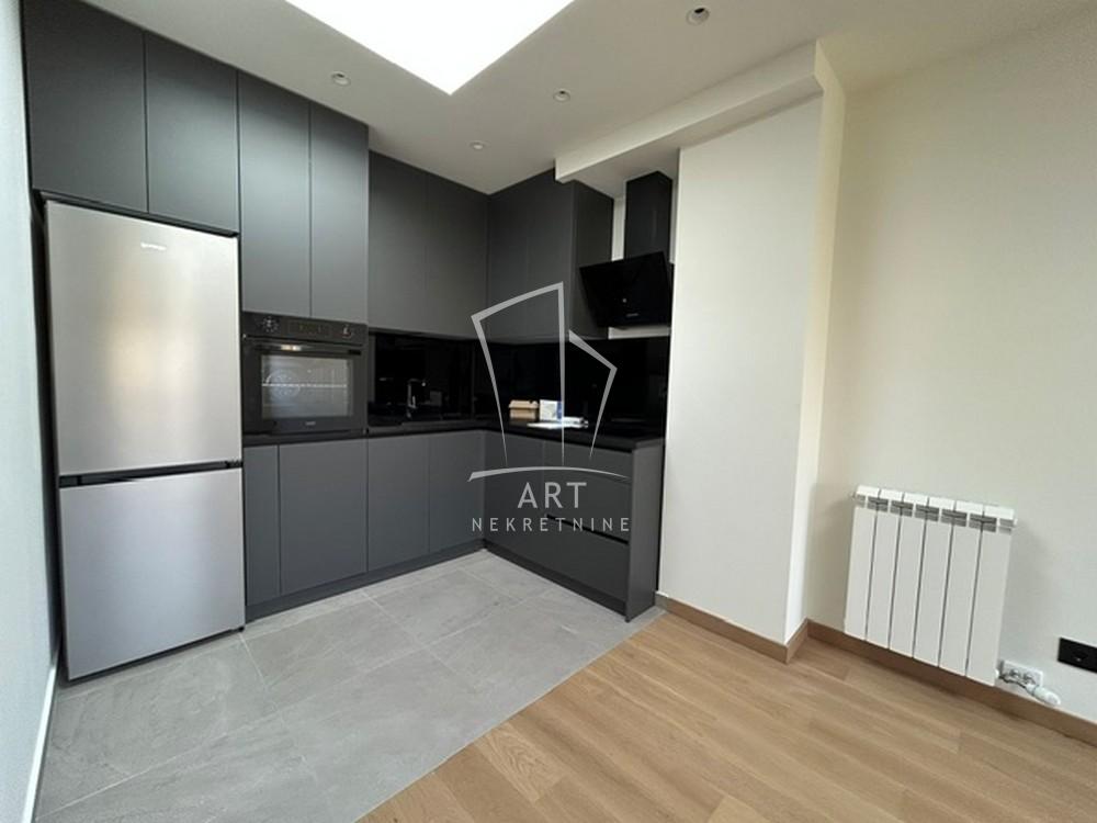 Slika 2 - Miloja Đaka, Trosoban stan za izdavanje, 66m2, 1.350€