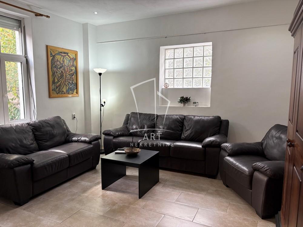 Glavna slika -Fabrisova, Kuća za izdavanje, 34m2, 1.500€