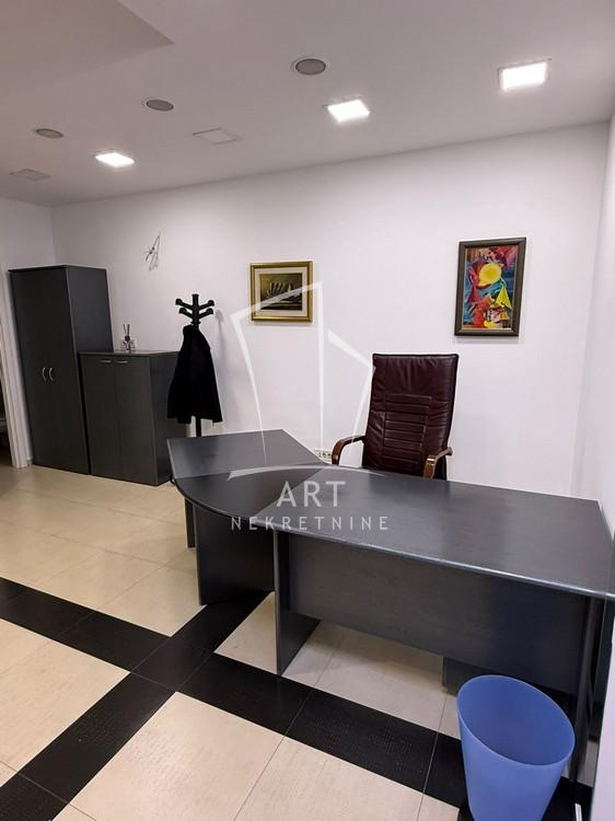 Slika 3 - Džordža Vašingtona,  Lokal za izdavanje, 34m2, 520€