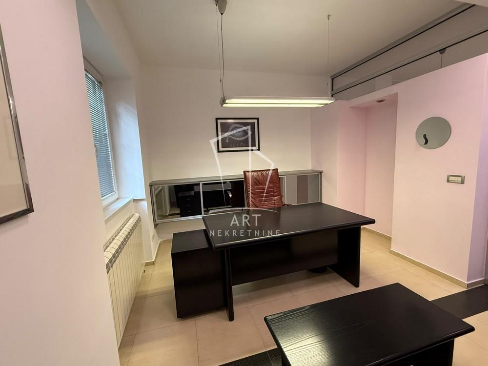 Slika 6 - Džordža Vašingtona,  Lokal za izdavanje, 34m2, 520€