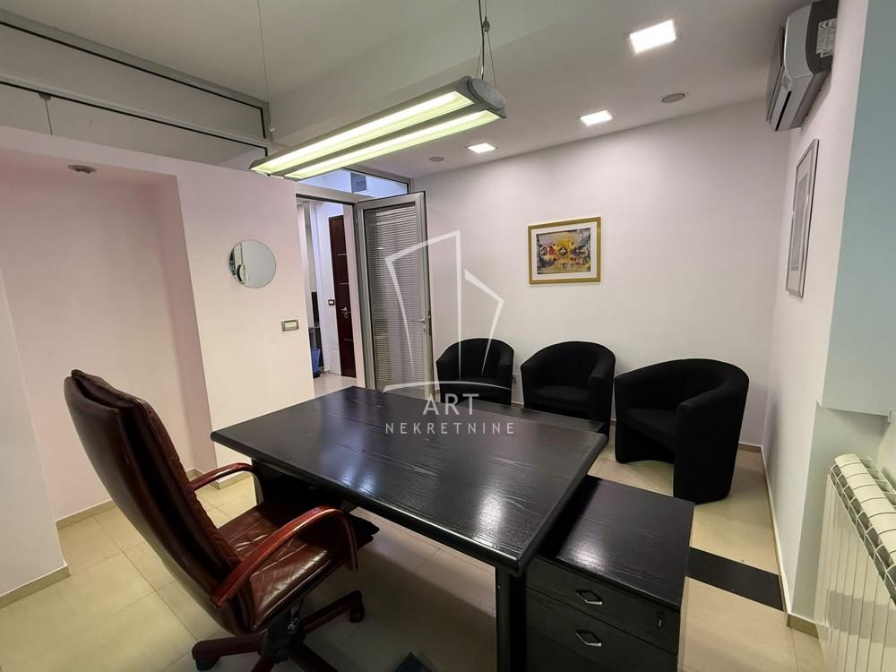 Slika 7 - Džordža Vašingtona,  Lokal za izdavanje, 34m2, 520€