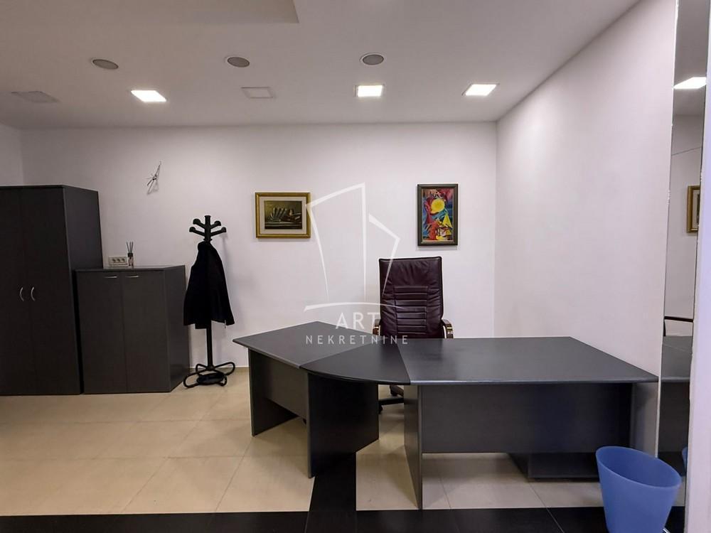 Glavna slika -Džordža Vašingtona,  Lokal za izdavanje, 34m2, 520€