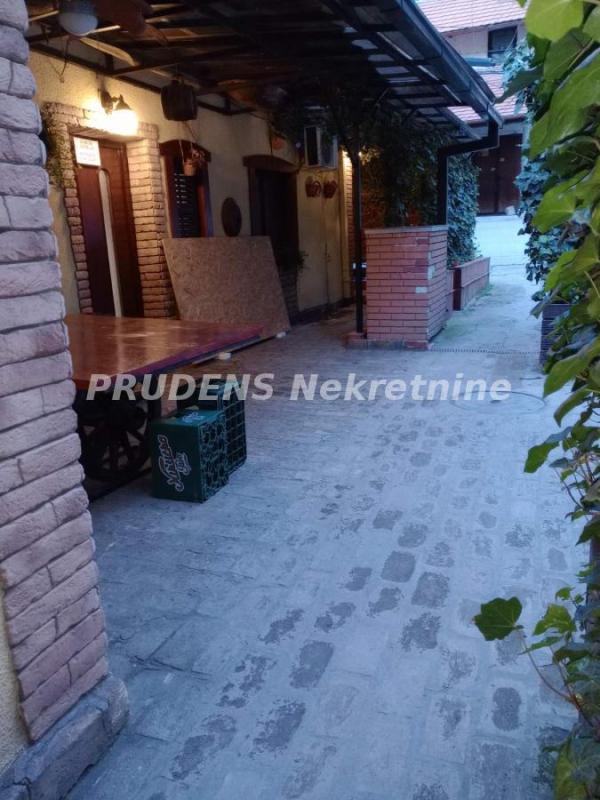 Slika 4 - Maršala Birjuzova, Trosoban stan na prodaju, 109m2, 500.000€