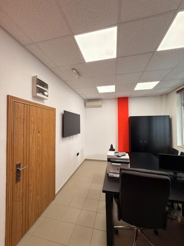 Slika 1 -  Lokal za izdavanje, 22m2, 350€
