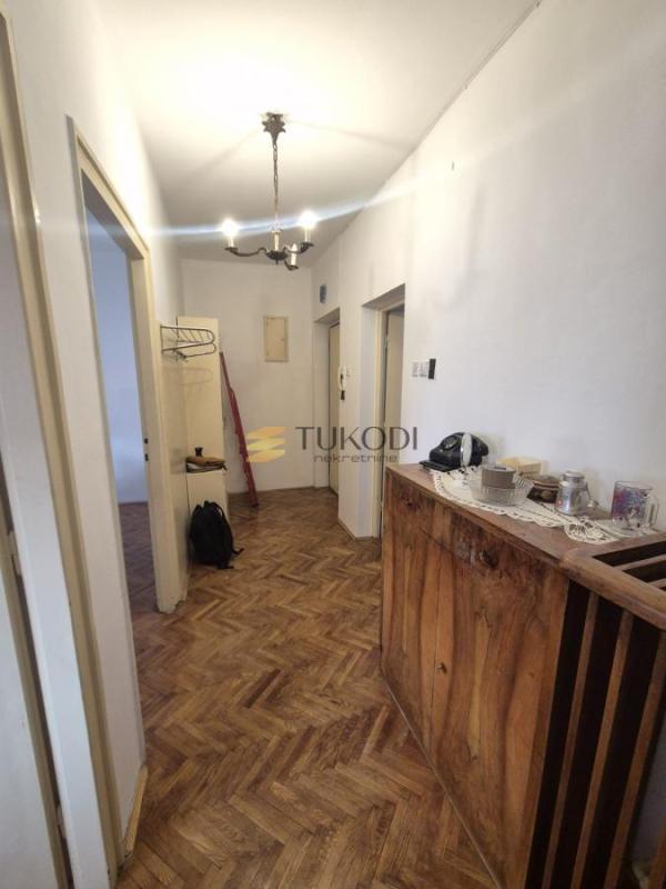 Slika 6 - Četvoroiposoban stan za izdavanje, 79m2, 900€
