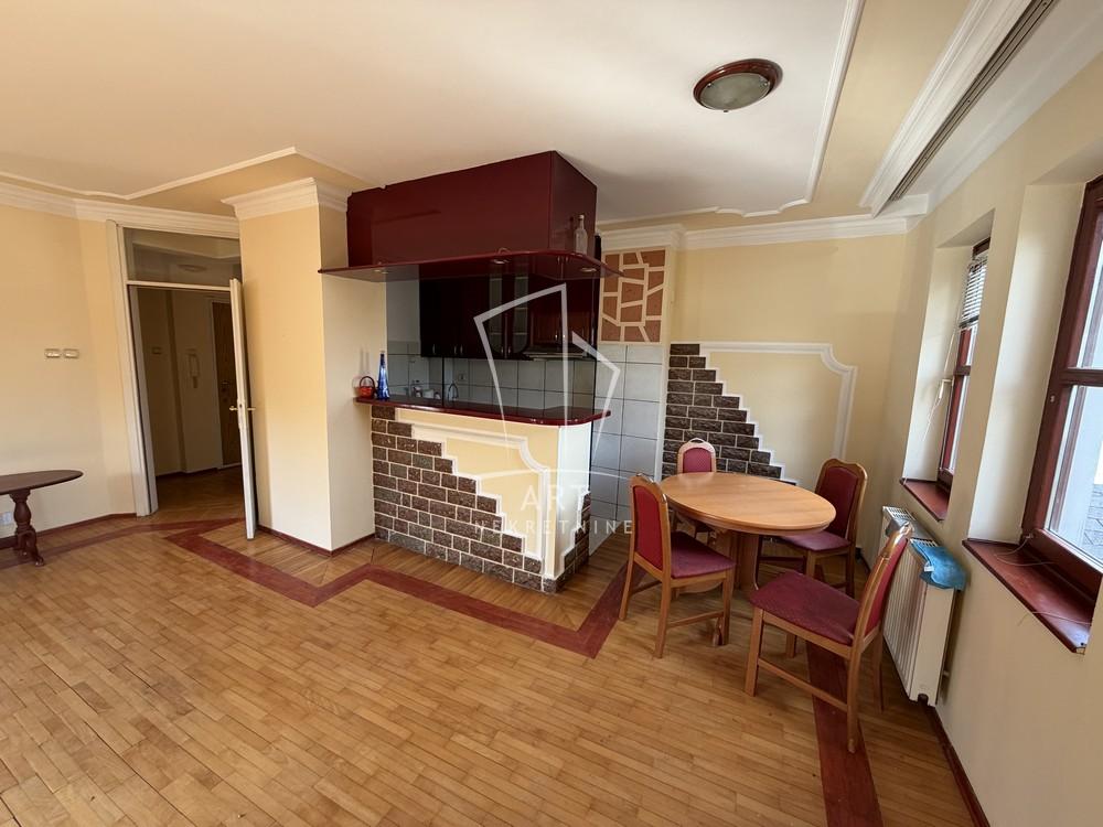 Slika 1 - Riste Vukanovića, Dvosoban stan za izdavanje, 71m2, 600€