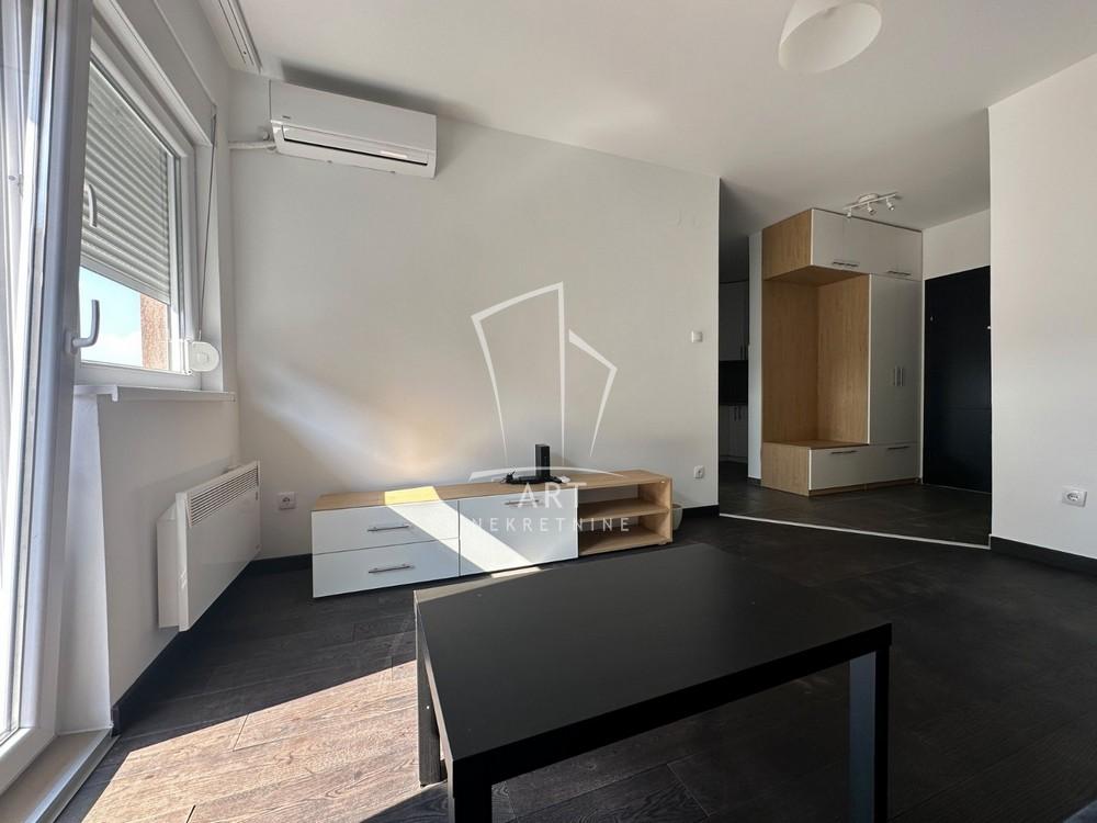 Slika 1 - Maršala Tita, Dvosoban stan na prodaju, 41m2, 160.000€