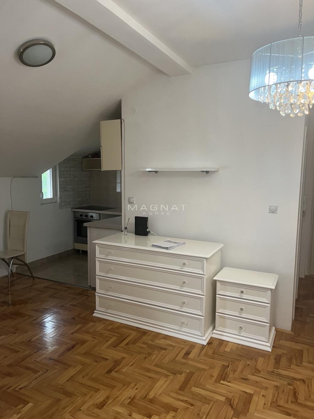 Slika 6 - Partizanski blok ulica 1., Jednosoban stan na prodaju, 32m2, 80.000€