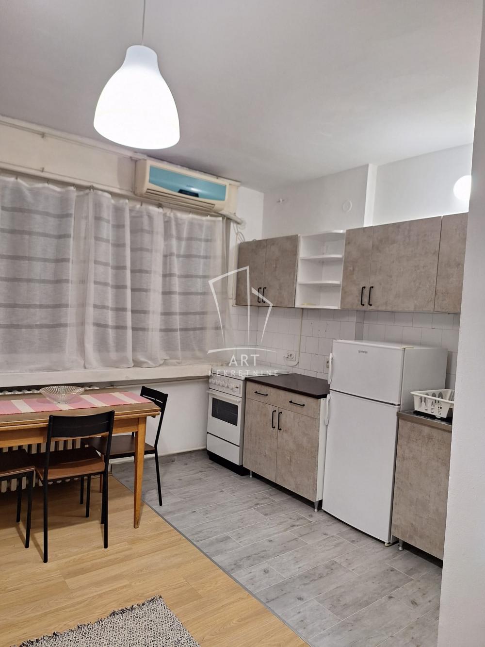 Slika 11 - Hadži Ruvimova, Jednoiposoban stan za izdavanje, 43m2, 700€