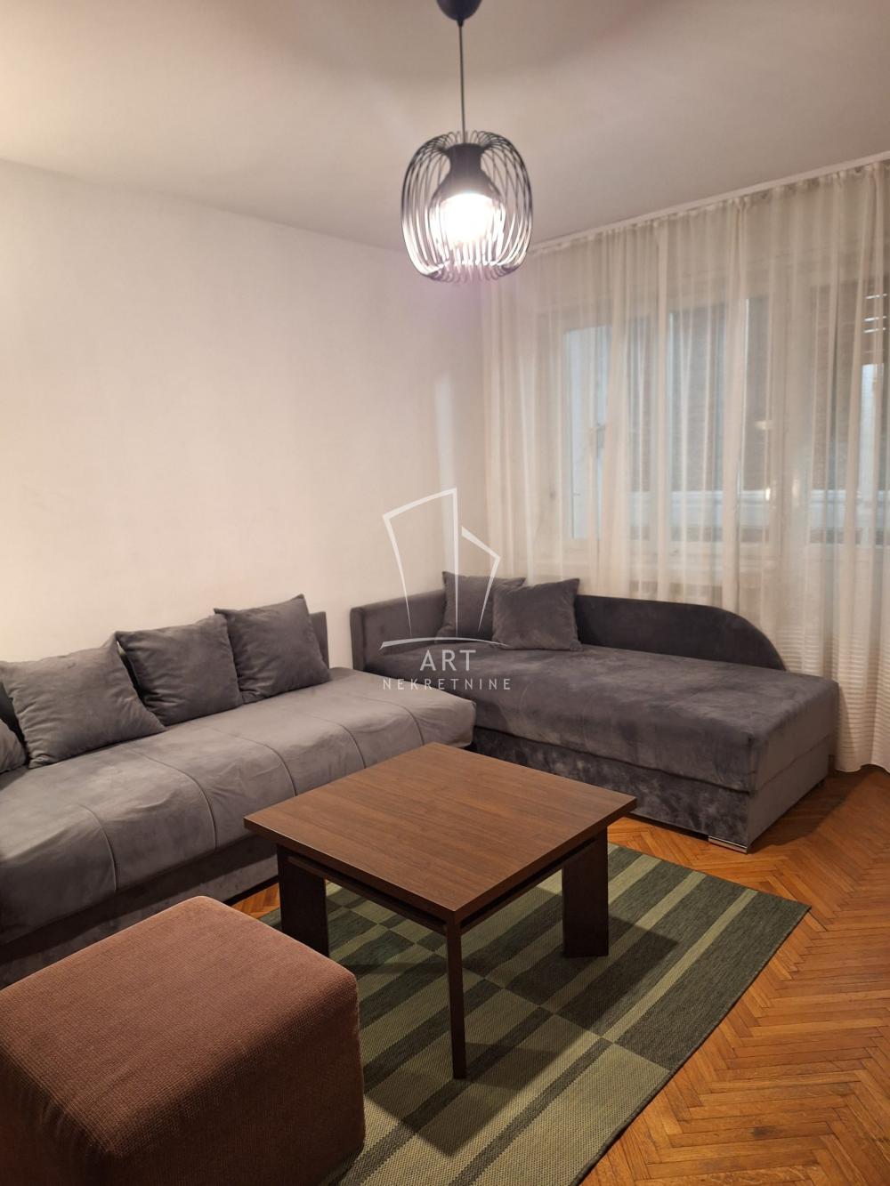 Slika 10 - Hadži Ruvimova, Jednoiposoban stan za izdavanje, 43m2, 700€