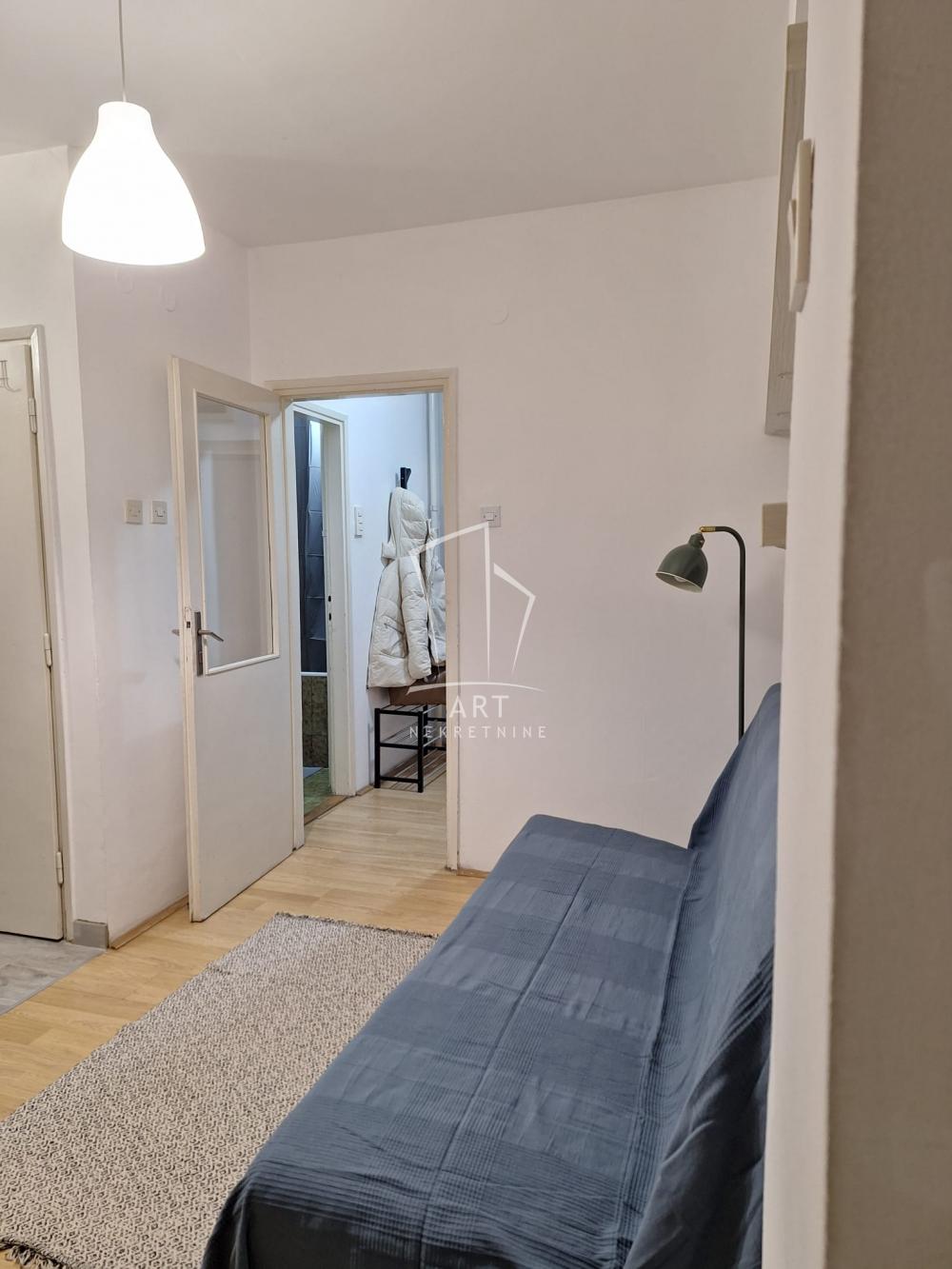 Slika 1 - Hadži Ruvimova, Jednoiposoban stan za izdavanje, 43m2, 700€
