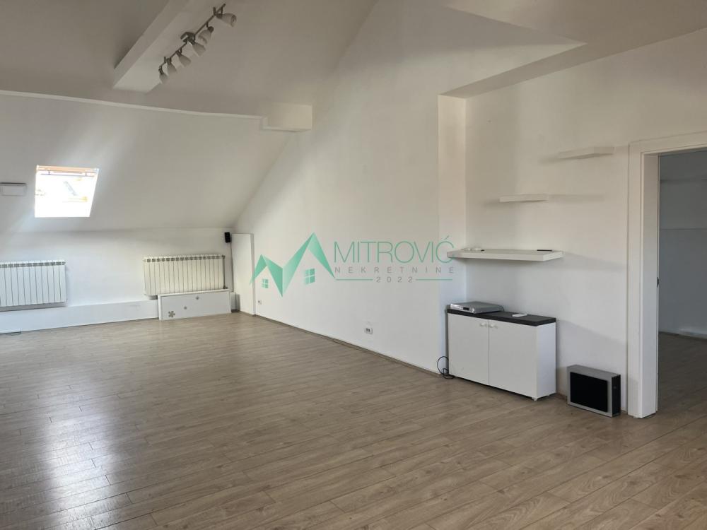 Slika 2 - Dvosoban stan za izdavanje, 39m2, 600€