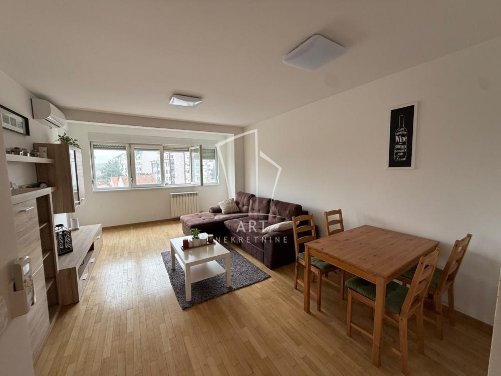 Glavna slika -Gospodara Vučića, Trosoban stan za izdavanje, 64m2, 1.100€