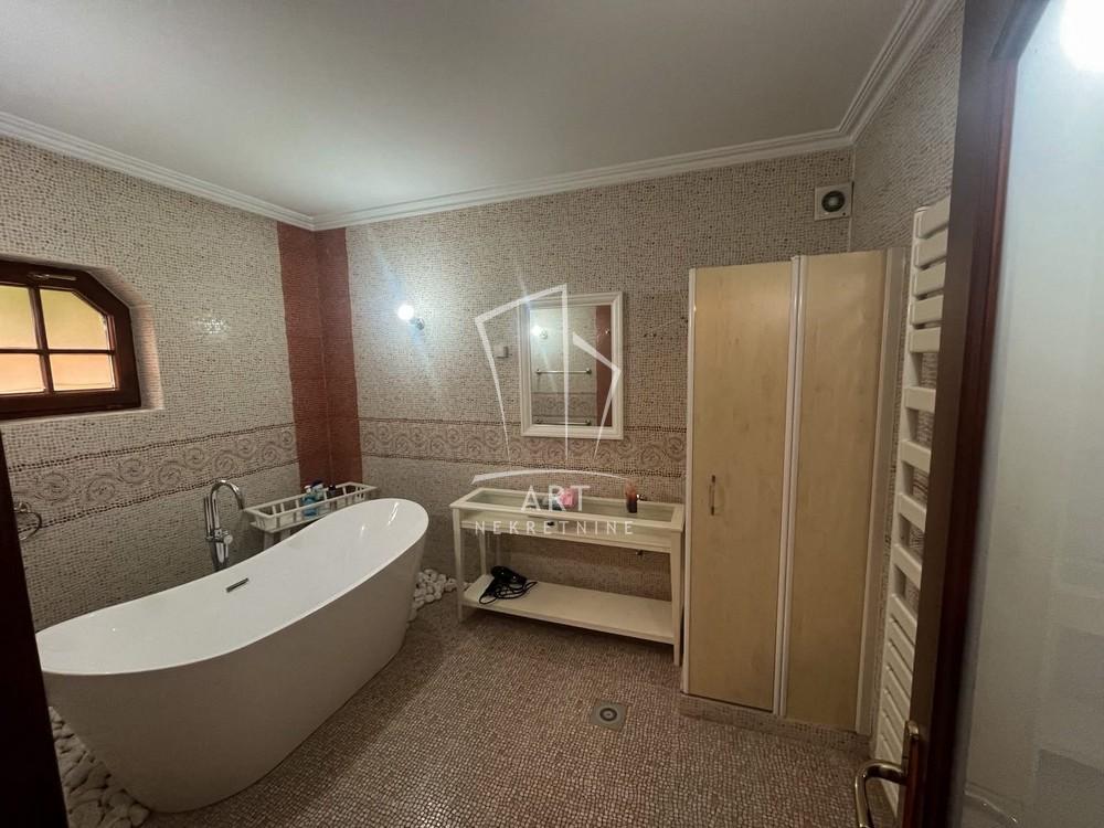 Slika 7 - Kumodraška,  Kuća za izdavanje, 274m2, 3.500€