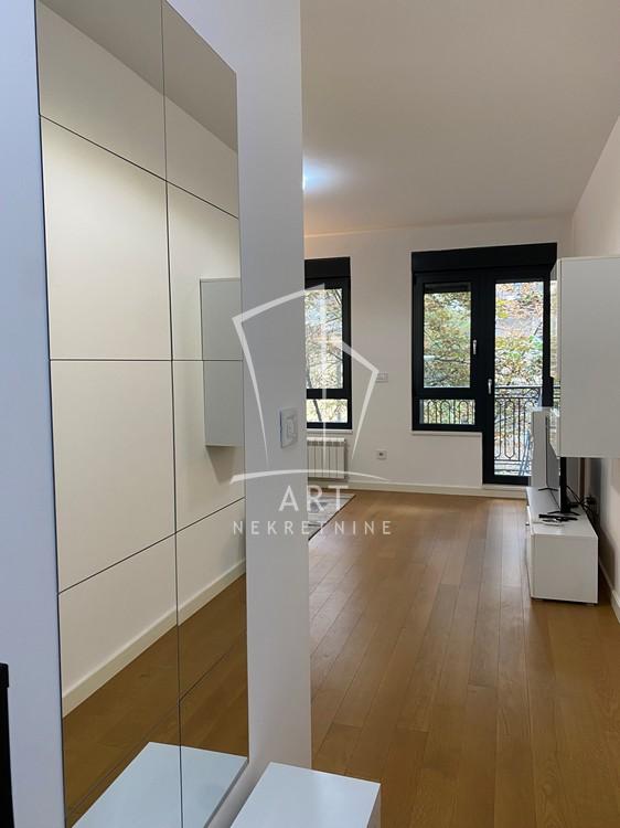 Slika 4 - Vojvode Dobrnjca, Dvosoban stan za izdavanje, 40m2, 900€