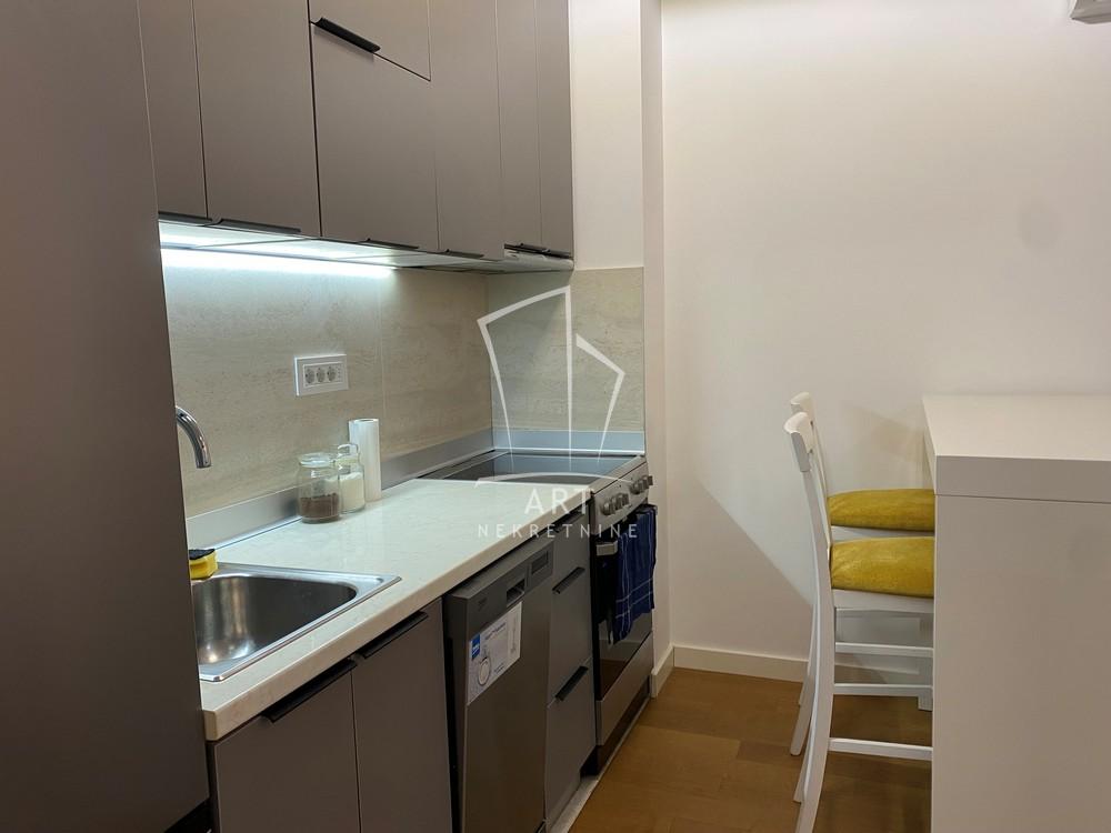 Slika 3 - Vojvode Dobrnjca, Dvosoban stan za izdavanje, 40m2, 900€