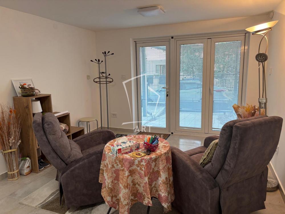 Slika 10 - Udbinska,  Kuća na prodaju, 142m2, 660.000€
