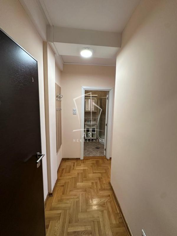 Slika 9 - Gospodara Vučića,  Lokal za izdavanje, 56m2, 750€