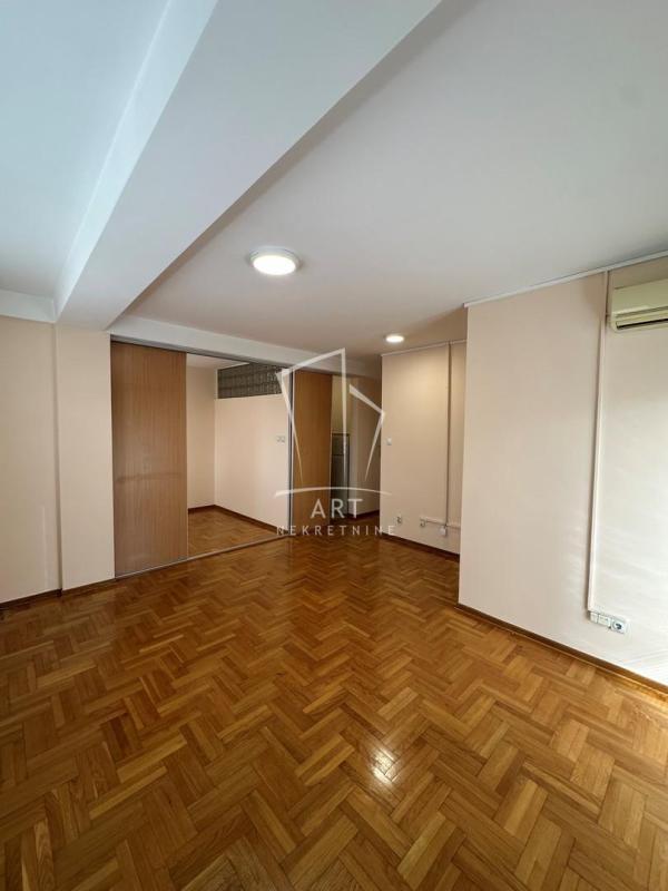 Slika 1 - Gospodara Vučića,  Lokal za izdavanje, 56m2, 750€
